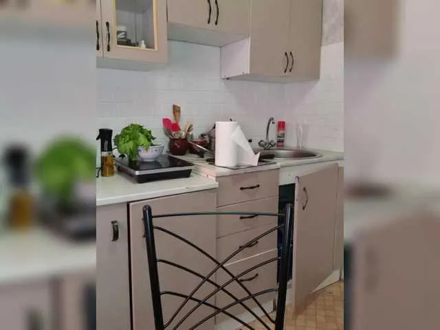 British_EmJess – webcam model profile photo Image 10