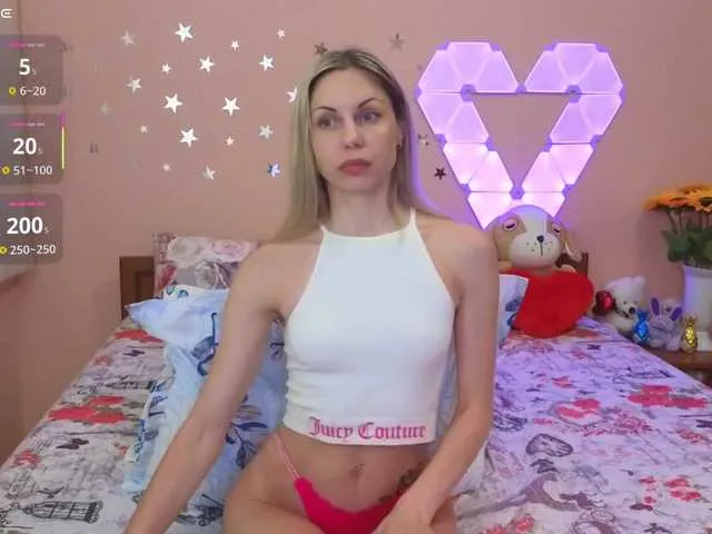 ELENA-XXX – webcam model profile photo Image 2