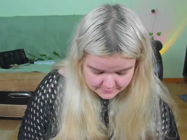 milli1983 – webcam model profile photo Image 16