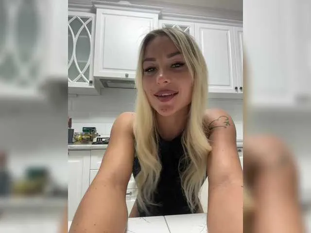 NurseTDoc – webcam model profile photo Image 6