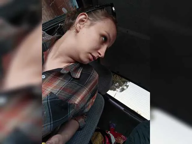 SusyBlair – webcam model profile photo Image 3