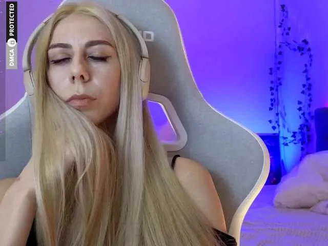 -Light-Fury- – webcam model profile photo