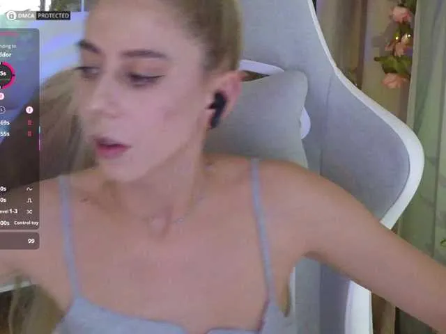 British_EmJess – webcam model profile photo Image 14