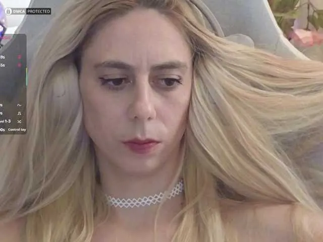 British_EmJess – webcam model profile photo Image 16