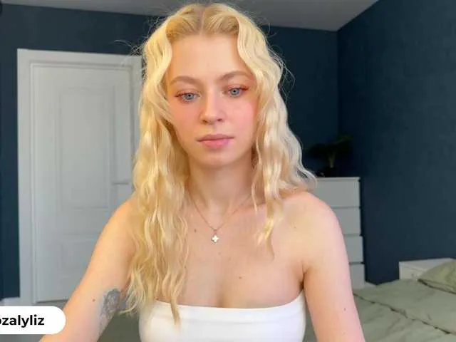 BabeBeth40 – webcam model profile photo Image 12