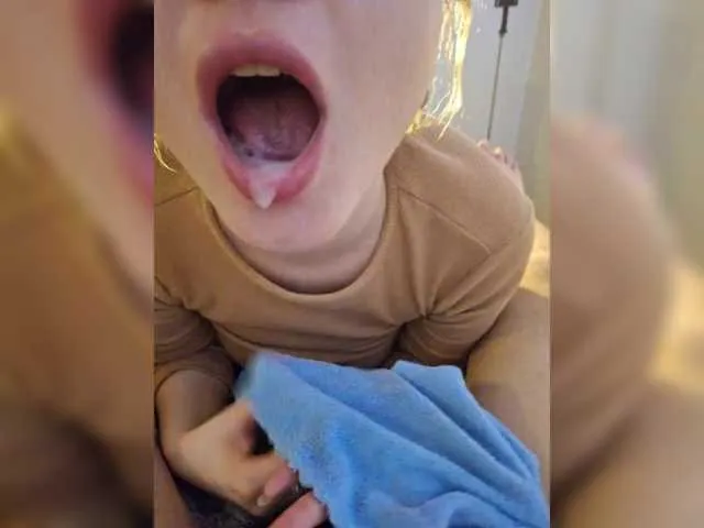 ChelseaBlondeUK – webcam model profile photo Image 16