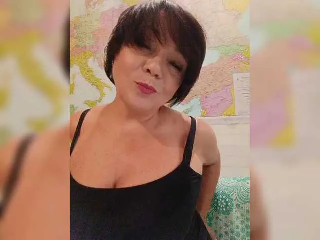 SelennaMoon – webcam model profile photo Image 3