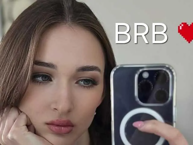 MistressLouUK – webcam model profile photo Image 6