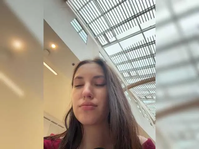 BlondeScarlettx – webcam model profile photo Image 10