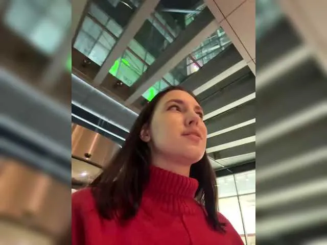 BlondeScarlettx – webcam model profile photo Image 17