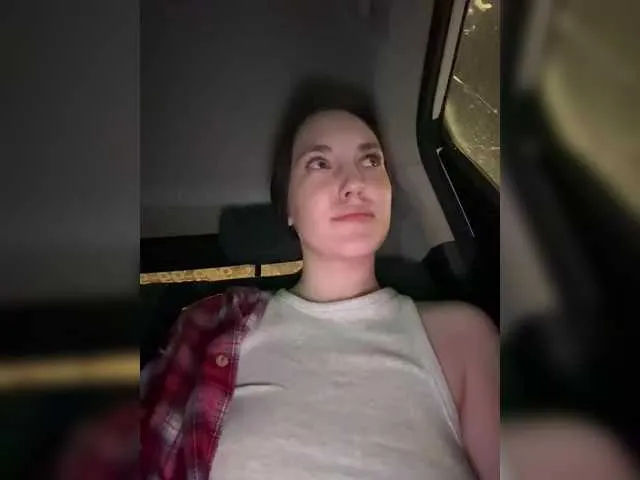 BlondeScarlettx – webcam model profile photo Image 4