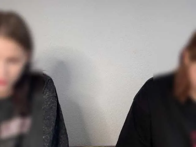 UKRaunchyRobyn – webcam model profile photo Image 2