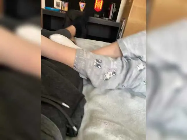 MistressLouUK – webcam model profile photo Image 2