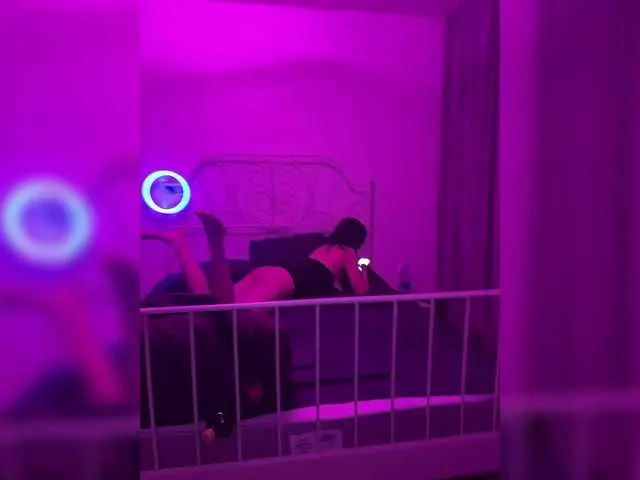 baszogepek – webcam model profile photo Image 6