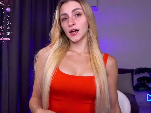 LoraDevine – webcam model profile photo Image 13