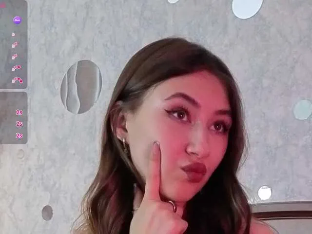 SusyBlair – webcam model profile photo Image 13