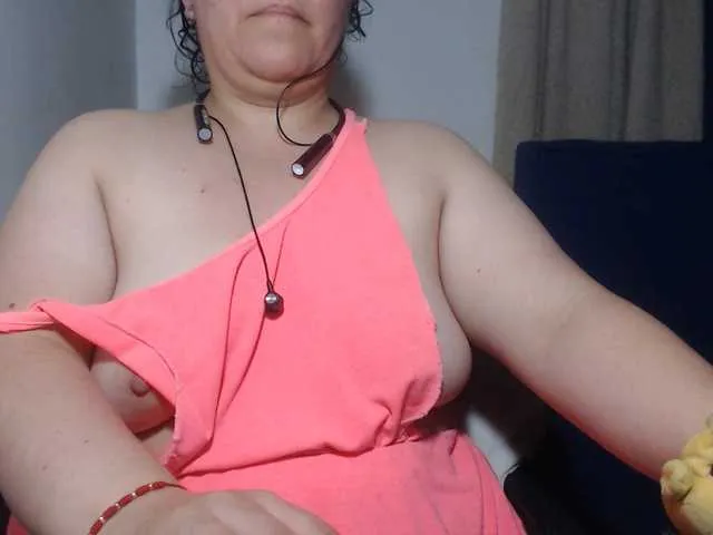 SusyBlair – webcam model profile photo Image 11