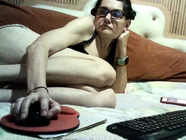 BlondeScarlettx – webcam model profile photo Image 13