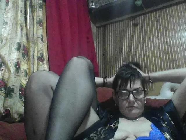 BlondeScarlettx – webcam model profile photo Image 3