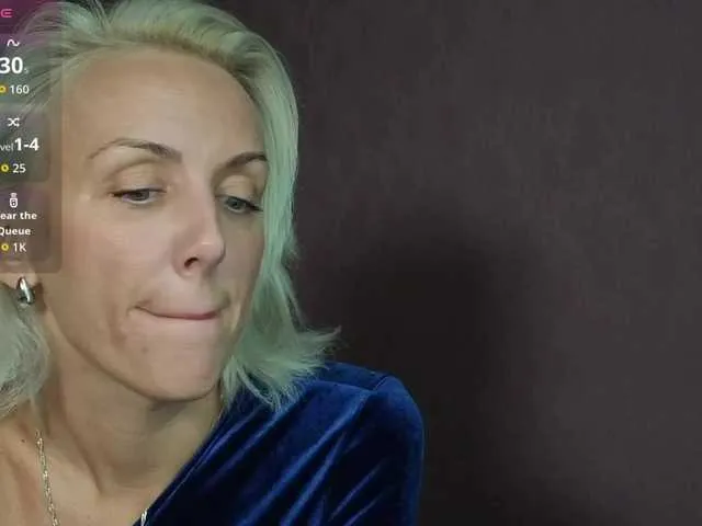 British_EmJess – webcam model profile photo Image 9