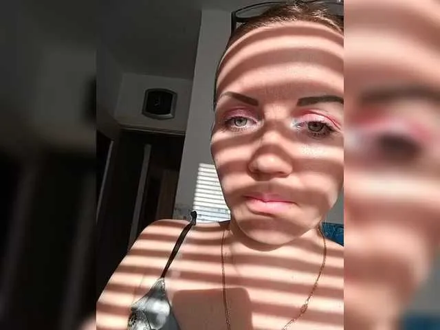 SusyBlair – webcam model profile photo Image 11