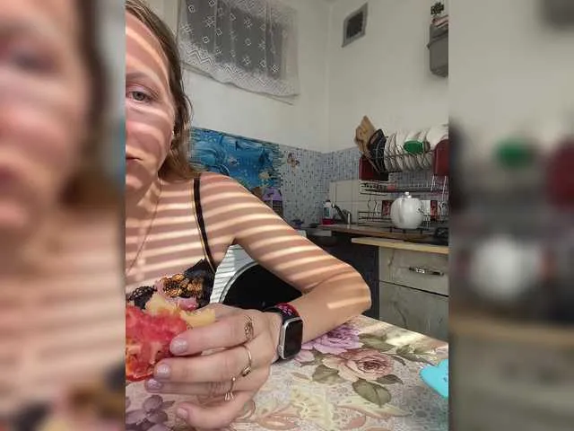 SusyBlair – webcam model profile photo Image 3