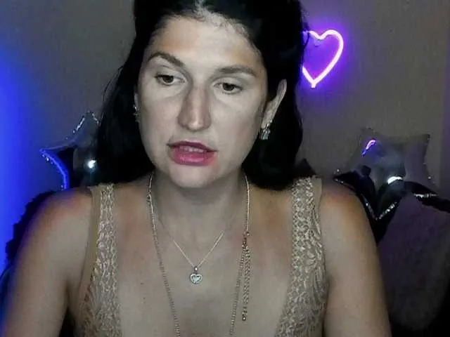 BlondeScarlettx – webcam model profile photo Image 2