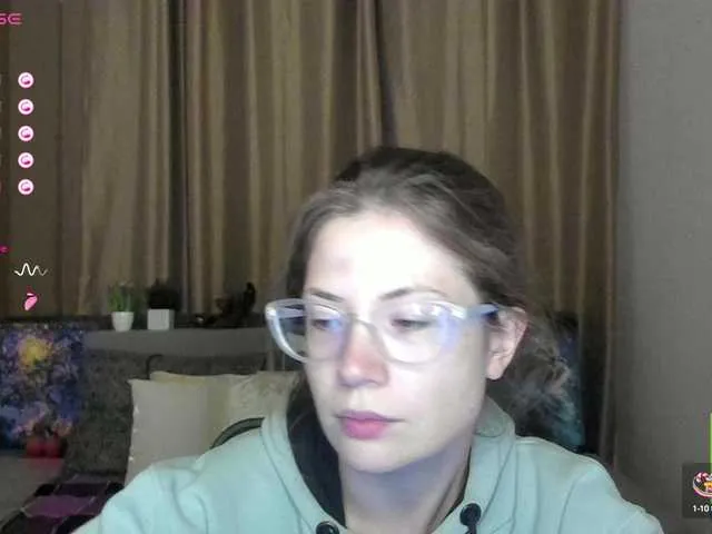 British_EmJess – webcam model profile photo Image 14