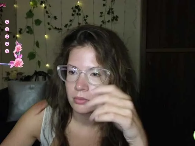 British_EmJess – webcam model profile photo Image 3