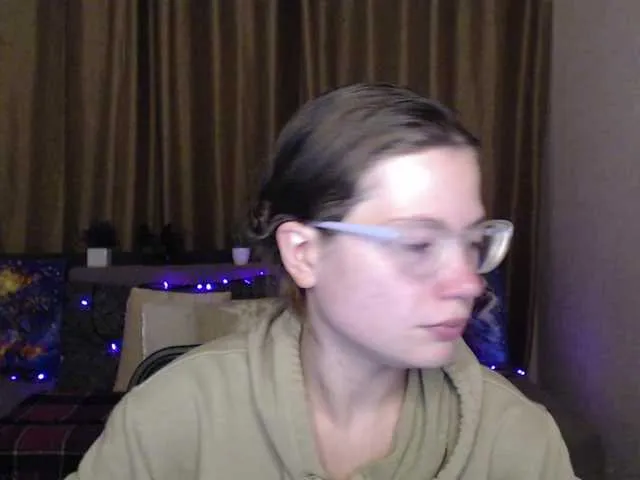 British_EmJess – webcam model profile photo Image 6