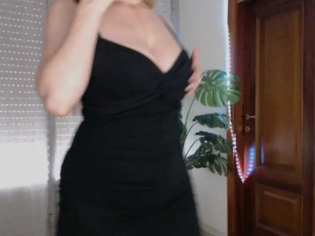 NoahCollins – webcam model profile photo Image 3