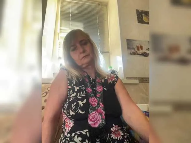 SusyBlair – webcam model profile photo Image 11