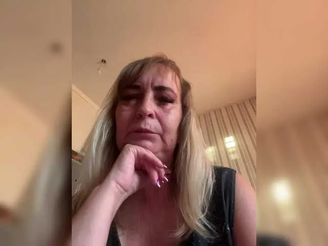 SusyBlair – webcam model profile photo Image 12