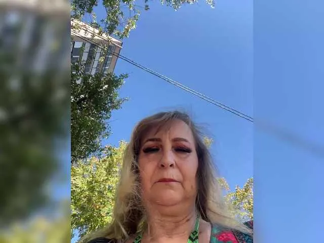 SusyBlair – webcam model profile photo Image 17