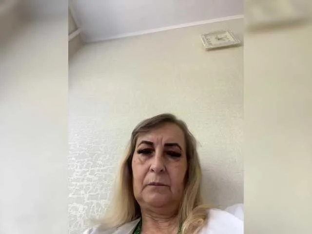 SusyBlair – webcam model profile photo Image 5