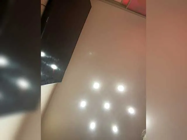 British_EmJess – webcam model profile photo Image 6