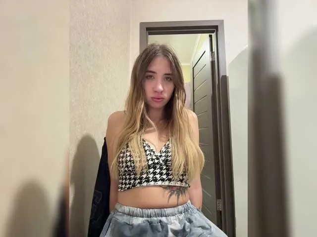 blondeambitionnn – webcam model profile photo Image 19