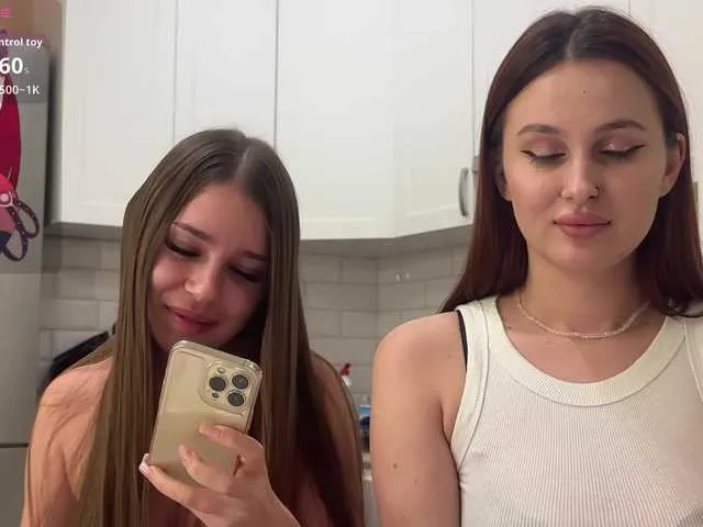 LoraDevine – webcam model profile photo Image 6