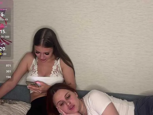 LoraDevine – webcam model profile photo Image 7