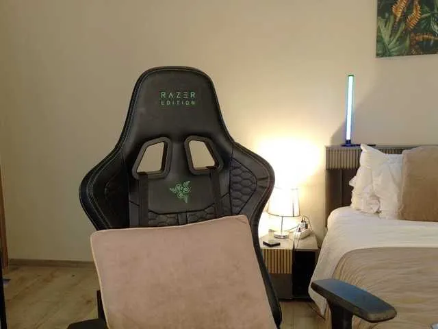 SelennaMoon – webcam model profile photo Image 9