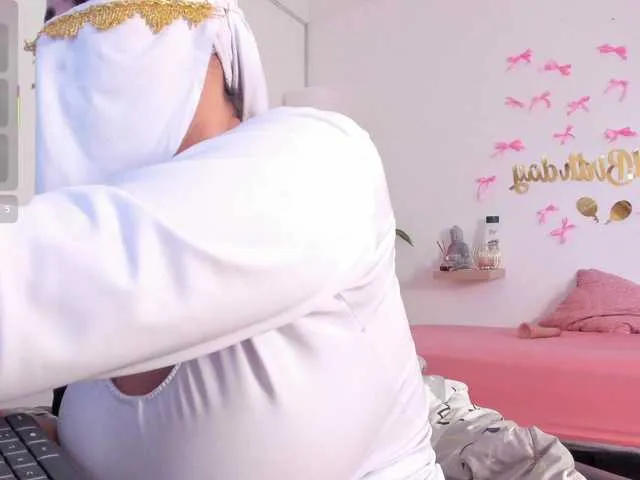 StarKristy – webcam model profile photo Image 9