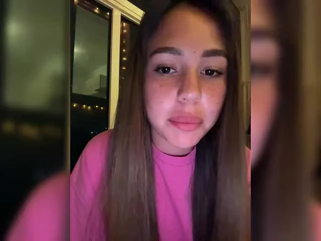 BlondeScarlettx – webcam model profile photo Image 15