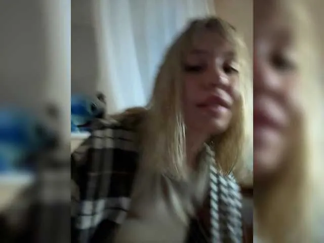 BlondeScarlettx – webcam model profile photo Image 17