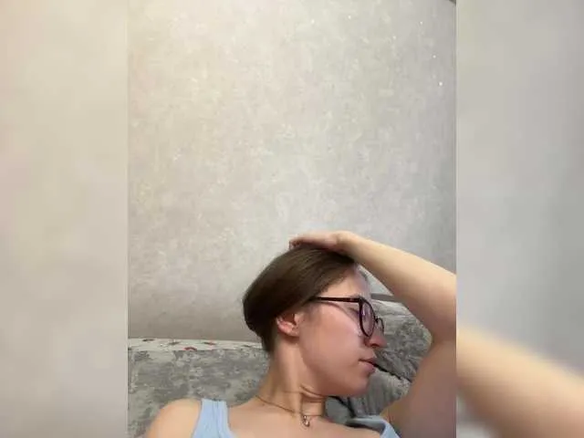 SusyBlair – webcam model profile photo Image 2