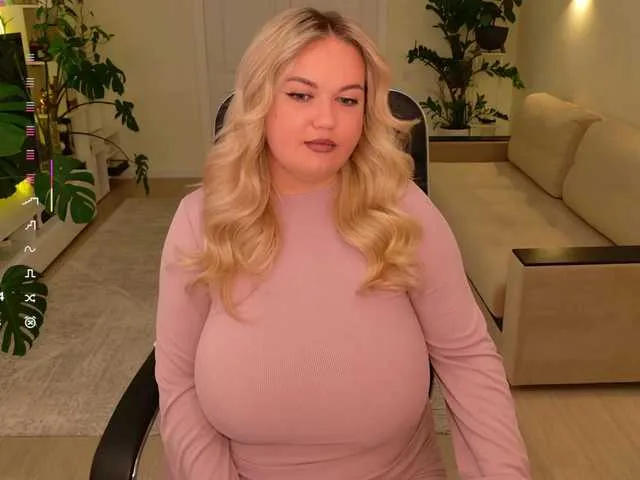 blondeambitionnn – webcam model profile photo Image 13