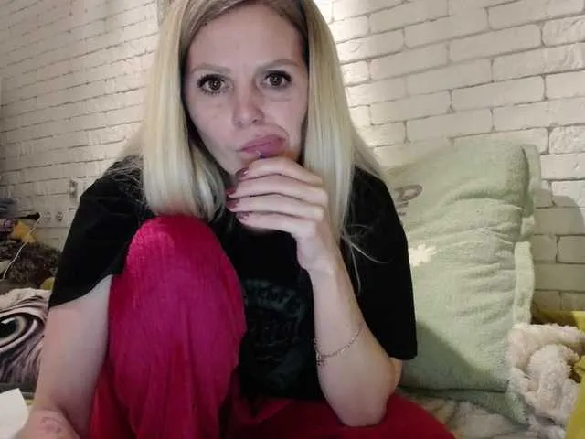 AngelAlone – webcam model profile photo