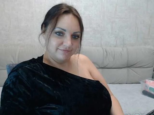 MiaTonyy – webcam model profile photo Image 4