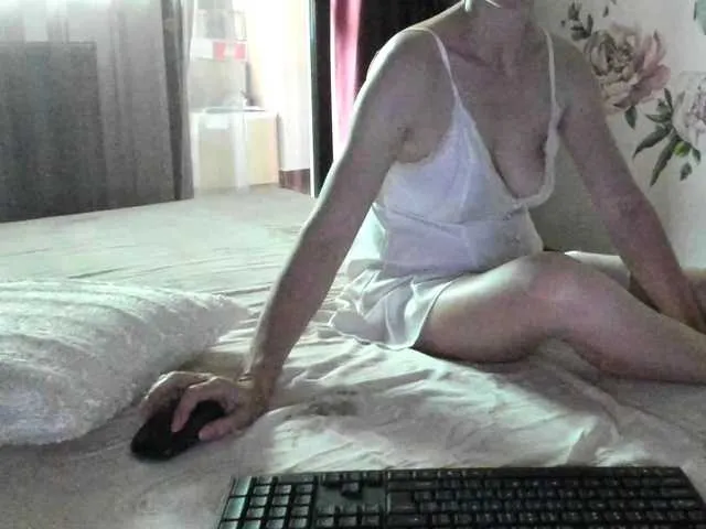 SofiaSins – webcam model profile photo Image 6