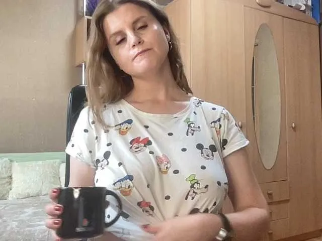 BlondeScarlettx – webcam model profile photo Image 7