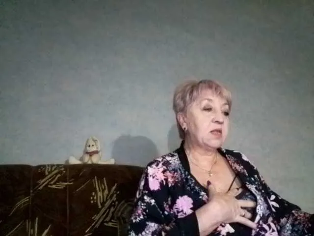 blondeangel_4u2 – webcam model profile photo Image 4